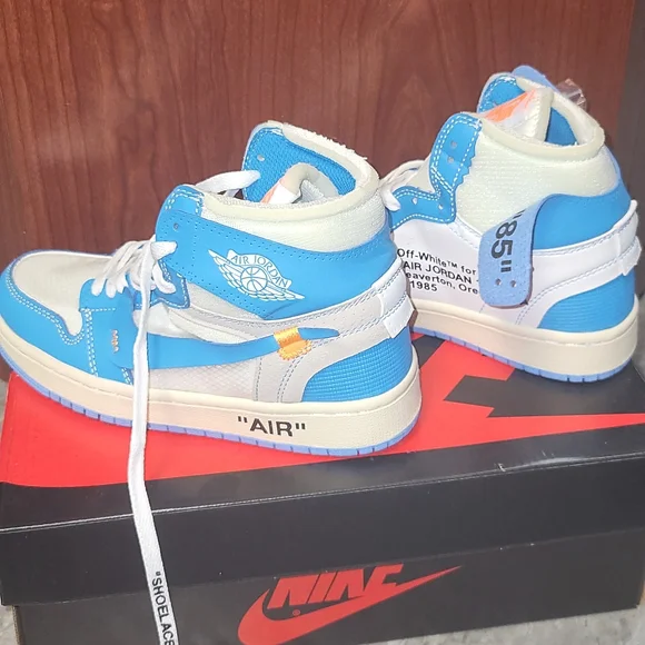 Off White Air Jordan Ones NWT - Picture 4 of 4